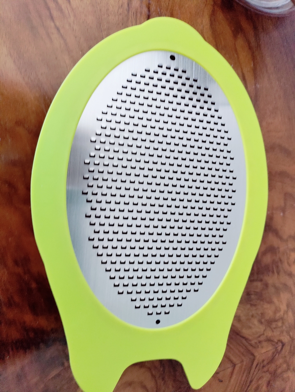 Pampered Chef Lime and Silver Grater Duo - Picture 3 of 4